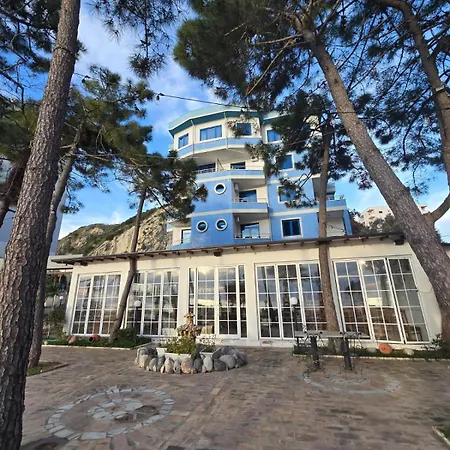 Отель Blue Amr Shkallnur
